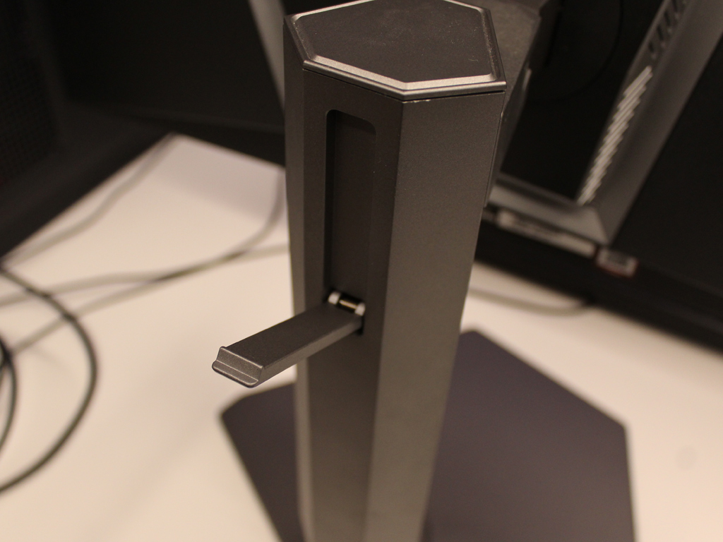 Halterung für z.B. das Headset.